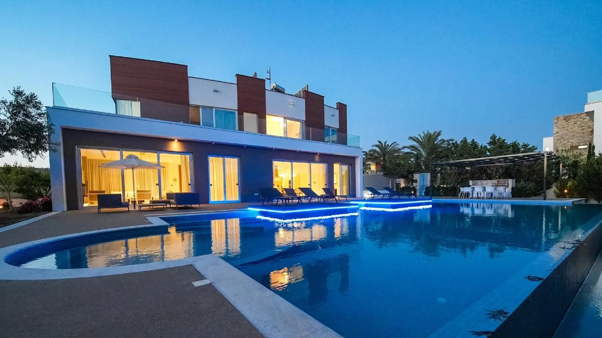 Royal Oasis Villa Ayia Napa